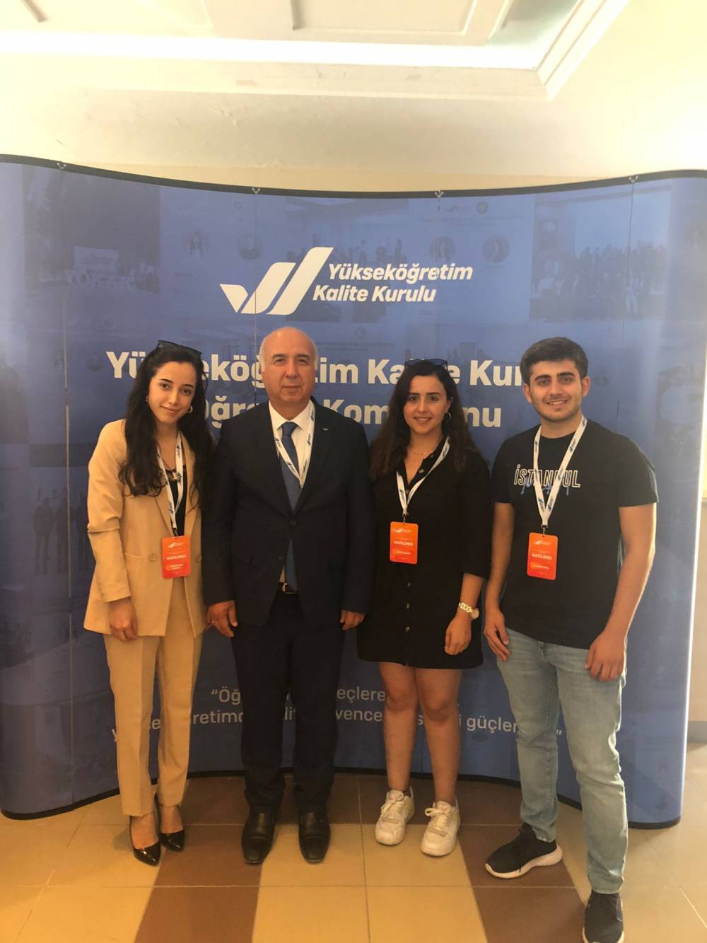 Çukurova Üniversitesi Kalite Elçileri Kulübü Ege Üniversitesi'nde yapılan "Kalite Toplulukları Öğrenci Zirvesi 2022" toplantısına katıldı.